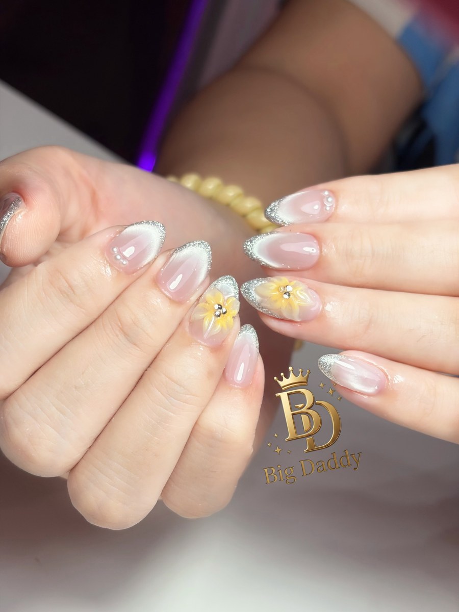 Lavender marble nails
